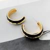 Pendientes de estilo cruzado con diseño de nicho, versión ancha, en forma de C, con esmalte circular, chapados en oro, personalidad retro, con aguja de plata 925.