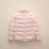 Chaqueta de Plumón Ligera y Cálida Pinghu Chixin 90 de Plumas de Pato Blanco para Niños, Costilla Simple, Cuello Alto, Unisex, para Uso al Aire Libre
