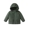 Procesamiento personalizado abrigo grueso de algodón acolchado verde militar para niños para deportes al aire libre
