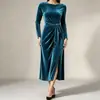 Vestido de otoño/invierno para mujer, de terciopelo, de manga larga, con cinturón de corbata, abertura y corte ajustado, longitud midi, de importación europea y americana