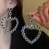 Pendientes de Corazón Tachonados con Diamantes de Personalidad Exagerada, Moda Ins Europea y Americana, Lujo Ligero, Pendientes de Nicho de Alta Gama para Mujer