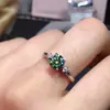 Anillo de mujer con diamantes de alto carbono, brillantes y brillantes, con ocho corazones y ocho flechas, imitación de diamante verde mosane de 1 quilate.