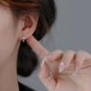 Nuevos pendientes personalizados con forma de corazón, con hebilla de oreja torcida y diseño de amor en polvo, para mujer, pequeños pendientes rojos que combinan con todo, elegantes y ligeros de lujo.