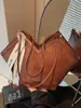 Bolsa Tote Transfronteriza de Gran Capacidad 2025 Nueva Bolso de Mano de Alto Valor Bolso de Hombro para Viajero Frecuente Bolso para Viajero Frecuente Bolso de Moda para Llevar Debajo del Brazo