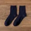 Calcetines de media pantorrilla para hombre, Calcetines de rizo engrosados de invierno, Calcetines cálidos de color liso de media pantorrilla, Calcetines casuales al por mayor
