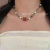 Collar de cuentas de mariposa estilo chino retro de madera y mariposa para mujer, cadena de clavícula de estilo étnico de lujo ligero y de alta gama.