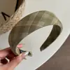 Diadema de Tela a Cuadros Retro con Calavera Alta y Cabeza de Esponja para Mujer, la Calavera Alta Hace que la Cara Parezca Más Pequeña, Pinza para el Cabello, Accesorios para el Cabello Simples y Versátiles
