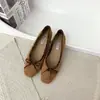 Zapatos Planos de Ballet Estilo Francés, Zapatos para el Trabajo, Zapatos de Mujer, Zapatos de Noche Retro de Gamuza con Lazo, Primavera y Otoño 2026