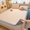 Juego de tres piezas de alfombrilla de seda helada de enfriamiento de dibujos animados clase A para verano, dormitorio de estudiante, alfombrilla suave con aire acondicionado, lavable a máquina 1