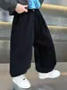 Calça de Fleece Infantil para Meninos Peça Única 2026 Novo Estilo Bonita Fashionável Bebê Espessada Calça Longa Calça Infantil de Fleece com Punho