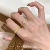 Anillo cuadrado de circón de azúcar cepillado vintage medieval para mujer, anillo abierto de lujo ligero de alta gama, nicho