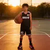 Nuevo Modelo 2025 Conjunto de Uniforme de Baloncesto para Jóvenes y Niños, Uniformes de Equipo de Baloncesto Personalizados de Secado Rápido para Niños y Niñas Estudiantes de Primaria