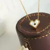 Drama coreano com o mesmo estilo guardião doce coração de renda em forma de coração pingente de concha de strass suave e adorável colar joia de aço titânio transfronteiriça