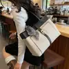 Bolso Tote Gran Capacidad Moda Femenina Versátil Bolso de Hombro Simple Casual Nicho Lujo Ligero Bolso de Axila Bolso de Viaje para Mujer