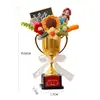 Presente de formatura do jardim de infância para professoras: troféu masculino, buquê de tricô, girassol feito à mão como um presente de agradecimento aos professores