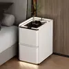Mesa de noche inteligente de madera maciza multifuncional simple moderna para dormitorio, mesita de noche de lujo ligero para el hogar, instalación gratuita, mesita de noche estrecha