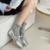 Primavera y verano nuevos calcetines cortos todo en uno de madera de color sólido con orejas de tacón de talla grande para mujer miu girl calcetines de encaje