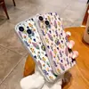 Funda Transparente Retro Pintada a Mano con Pequeñas Flores y Estilo Fresco y Suave, Diseño de Flores Silvestres para iPhone 18 Pro