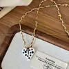 Collar con Colgante de Cachorro Juguetón y Manzana Adecuado para Verano, Cadena Larga Tejida para Suéter Dopamina Linda para Mujer