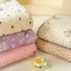 Frazada de Cama de Felpa de Leche de Gasa de Doble Capa Juego de Tres Piezas Dormitorio de Estudiantes Manta de Doble Cara Protector de Colchón y Cama