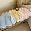 Traje Infantil Otoño e Invierno Nuevo Finales de Otoño Ropa Infantil para Niños y Niñas Dibujos Animados Cálido Traje de Tres Piezas Guardería Práctico