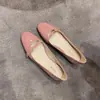 Versión de piel de oveja de los elegantes zapatos planos de punta redonda que aumentan la altura de Grape Mom para mujer, sin cordones, planos, con correas de hebilla, adecuados para ir al trabajo