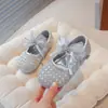 Zapatos de Princesa para Niñas 2026 Nuevo Estilo Zapatos de Cristal para Niños Zapatos de Piel para Niñas Primavera/Verano Suela Suave Bebé Hermosos Zapatos Individuales