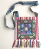 Bolsa pequeña de ocho cuentas estilo étnico bordado a mano punto de cruz bolsa de bordado de tela de Yunnan Lijiang bolso cruzado para mujer bolso de hombro