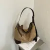 Bolsa Retrô Transfronteiriça Feminina de Grande Capacidade 2026 Nova Outono Inverno Fosca de Ombro Único Transversal Bolsa Tote Casual para o Dia a Dia
