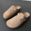Mules Cerrados Estilo Birkenstock para Hombre y Mujer, Nuevos para Primavera y Otoño 2026, con Suelas de Corcho y Hebilla de Correa Única, Zapatos Casuales para Pareja al Aire Libre