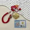 Insignia Personalizada Logo Oro Puro 999 Llavero Riqueza Diaria Colgante Bolso Cuadrado Cadena Teléfono Adorno Venta al por Mayor