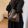 Bolsa Saco para Mulheres 2026 Novo Estilo Bolsa Feminina de Couro Genuíno High-End Retro Moda Versátil Bolsa de Ombro Transversal