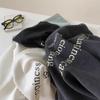 25 Primavera y Verano Suelta Edición Grande Moda Urbana Camiseta Lijada Estampada con Letras para Mujer Coreana Versátil Suelta Edición Grande