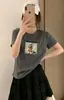 Segunda leva fornecida exclusivamente de camisetas de algodão canelado com mangas dobradas para mulheres, tops de manga curta slim-fit da fábrica de origem, estoque de verão das lojas físicas Thirteen Streets