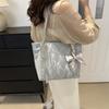 Bolsa Tote para Mulheres 2026 Nova Bolsa Grande de Grande Capacidade para o Dia a Dia Verão Casual Versátil Bolsa de Ombro Bolsa para Estudante Universitário