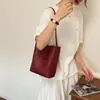 Bolsa Saco Tecida Super Quente Feminina 2026 Nova de Verão Versátil Retrô Bolsa de Ombro Bolsa de Braço Bolsa para Trabalho e Trajeto