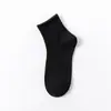 Calcetines para hombre de primavera y verano, calcetines de media pantorrilla, desodorantes, absorbentes de sudor, finos, color liso, a la moda, combinan con todo, calcetines cortos de algodón de verano, al por mayor