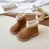 Botas de Neve Antiderrapantes com Solado Grosso Infantil 2025 Novo Estilo de Inverno Acolchoadas com Pelúcia Quentes Moda Nordeste Feminina Botas de Algodão