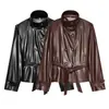 Atacado de roupas femininas transfronteiriço 2026 outono nova moda gola alta cadarço efeito couro curto sobretudo 0091718