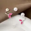 Brincos Simples e Doces para o Dia a Dia em Estilo Coreano com Brilho Único, Design de Cauda de Peixe com Gotejamento de Óleo de Pérola, Personalidade de Nicho, Brincos de Alta Qualidade para Mulheres