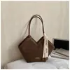 Bolso de Mimbre Tejido de Nicho Transfronterizo 2026 Nuevo Versátil Retro Bolso de Hombro Gran Capacidad Texturizado para Viajar Debajo del Brazo
