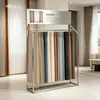 Estante de Exhibición de Tela para Cortinas, Estante de Exhibición de Muestras de Textiles para el Hogar, Estante Colgante de Piso para Materiales de Tela, Estante de Exhibición Dedicado para Salas de Exposiciones y Centros Comerciales