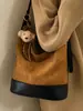 Bolso Casual de Superficie Suave Gran Capacidad para Mujer 2025 Nuevo Otoño e Invierno Versátil Bolso Cruzado Bolso Cubo de Hombro para Viajes Diarios