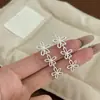 Brincos Longos Florais de Prata 925 Estilo Novo Versátil com Design Vazado, Luxo Leve, Brincos Elegantes e de Alto Padrão de Nicho