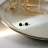 Brincos Quadrados Geométricos Preto Agulha de Prata, Pequenos e Delicados, Simples e Elegantes, Adequados para Orelhas Sensíveis, Brincos de Luxo Leve Estilo Chanel para Mulheres