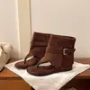 Sandálias 2026 Estilo Romano Nicho Tira para Dedo do Pé Respirável Botas Curtas Novas Casuais de Verão Chinelos Personalizados