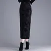 Falda recta tipo lápiz floral retro con flock para mujeres de mediana edad y mayores, nueva de otoño 2026, falda larga de una pieza