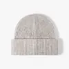 Gorro de Tricô Outono e Inverno com Circunferência de Cabeça Grande, Espessado para Aquecimento, Cor Sólida, Chapéu de Lã Feminino, Gorro de Tricô Versátil Casual para Uso Externo