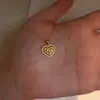 Colar Rombo Coração Estilo Luxo Leve para Mulheres, Doce e Sofisticado, Cravejado com Zircônia, Colar com Pingente Dinâmico em Forma de Coração