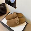 Nuevas sandalias de verano estilo Birkenstock de suela gruesa que aumentan la altura, diseño de chancla con tira entre los dedos, colección otoño 2026, estilo mule de punta cerrada para mujer